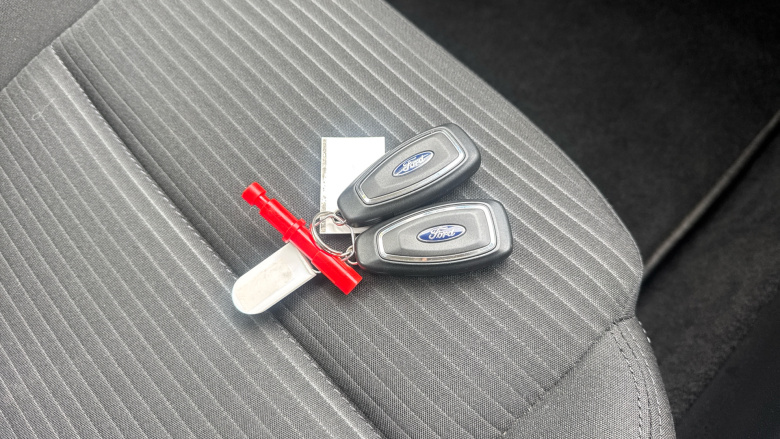 Ford Focus 1.0 EcoBoost Hybrid mHEV 155 Titanium 5dr Petrol Hatchback